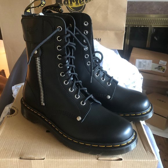 dr martens boots nyc